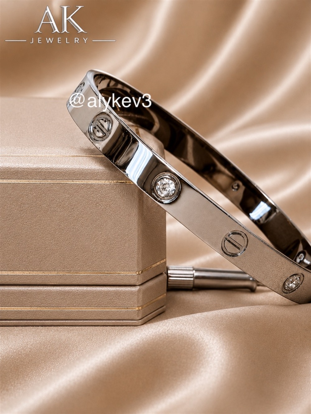 💎LUXURY SILVER CZ DIAMOND look Zircon Screw Bangle, Bracelet, Cuff